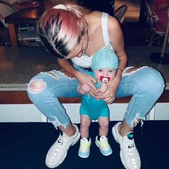 Meet your Posher, Arielle - Picture 1 of 1